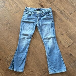 Levi's Women's Flare Leg Jeans in Medium Blue